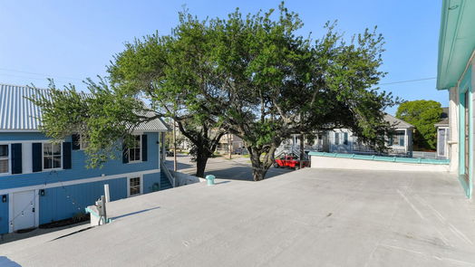 Galveston 2-story, 2-bed 2102 Avenue N-idx