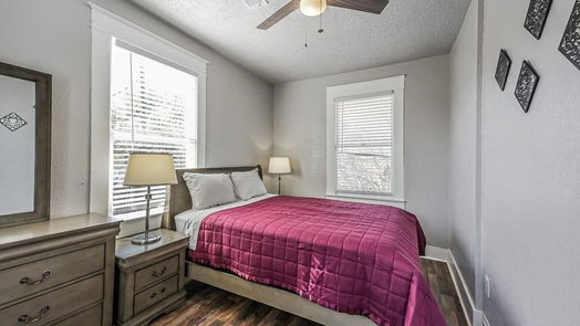 Galveston 2-story, 3-bed 1115 22nd Street-idx