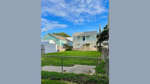 Galveston 1-story, 1-bed 2107 Avenue M 1/2-idx