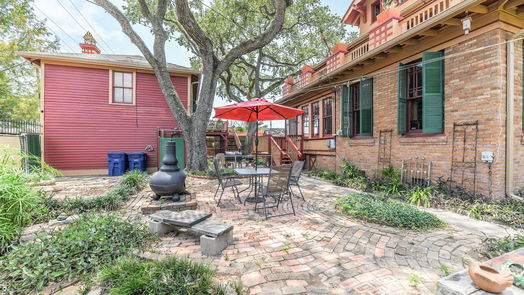 Galveston 2-story, 5-bed 2911 Broadway-idx