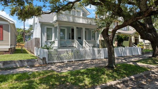 Galveston 2-story, 3-bed 3216 Avenue Q-idx