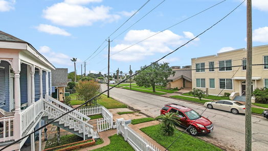 Galveston 2-story, 3-bed 3905 Avenue L-idx