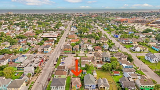 Galveston 2-story, 3-bed 3905 Avenue L-idx