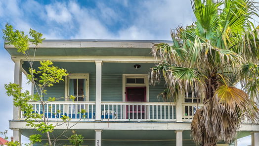 Galveston 2-story, 3-bed 2511 Avenue L-idx