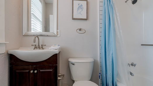 Galveston 2-story, 3-bed 2511 Avenue L-idx