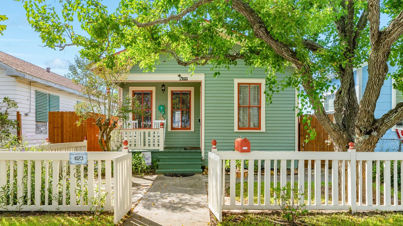 Galveston null-story, 3-bed 4123 Avenue Q-idx