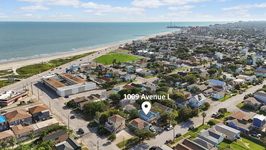 Galveston 2-story, 3-bed 1009 Avenue L-idx