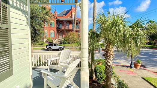 Galveston 2-story, 3-bed 1601 Postoffice-idx