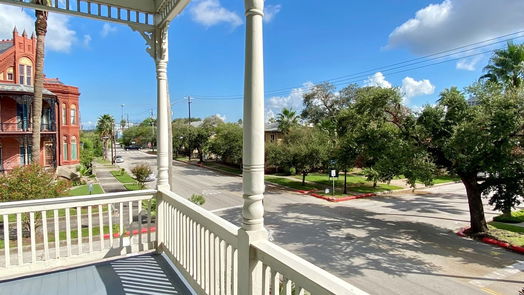 Galveston 2-story, 3-bed 1601 Postoffice-idx