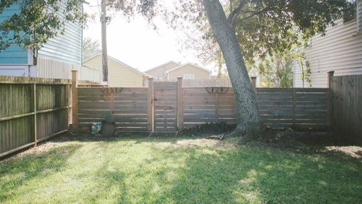 Galveston 1-story, 2-bed 4107 Avenue M 1/2-idx