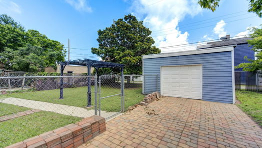 Galveston null-story, 3-bed 3721 Avenue P 1/2-idx