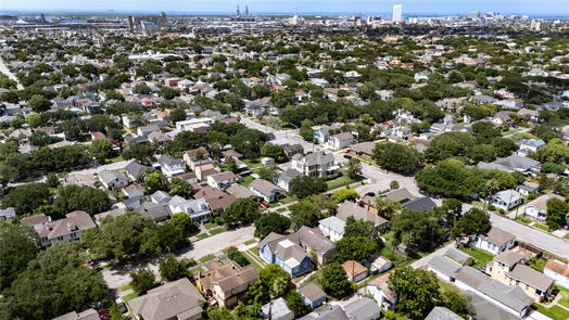 Galveston null-story, 3-bed 3721 Avenue P 1/2-idx