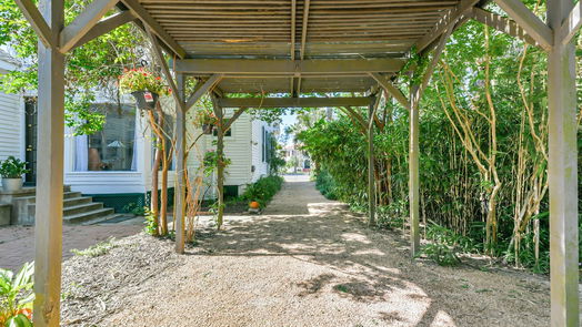 Galveston 2-story, 4-bed 1309 Broadway Street-idx