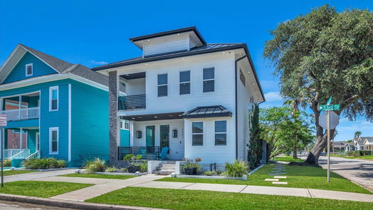 Galveston 2-story, 4-bed 2401 33rd Street-idx