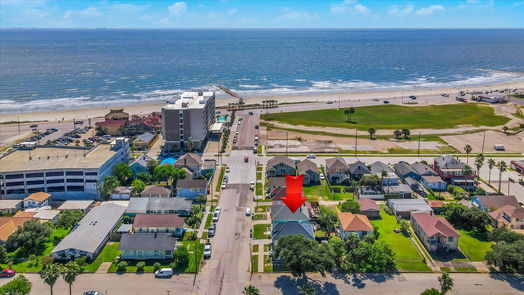 Galveston 2-story, 4-bed 2401 33rd Street-idx