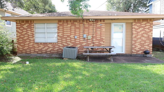 Galveston null-story, 3-bed 1220 Avenue L-idx
