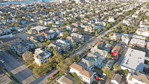 Galveston 2-story, 5-bed 1823 Sealy Street-idx