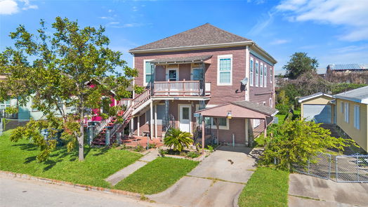 Galveston 2-story, 5-bed 4216 Avenue M 1/2-idx