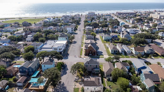 Galveston 2-story, 3-bed 1302 Avenue L-idx