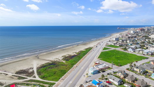 Galveston 2-story, 2-bed 1020 Seawall Boulevard-idx