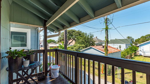 Galveston 2-story, 3-bed 4412 Avenue R 1/2-idx
