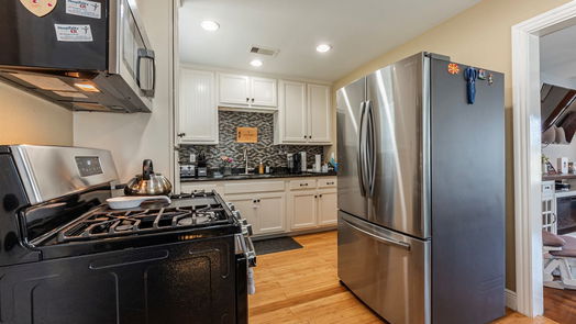 Galveston 2-story, 3-bed 4412 Avenue R 1/2-idx