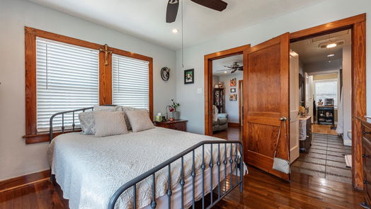 Galveston 2-story, 3-bed 4412 Avenue R 1/2-idx