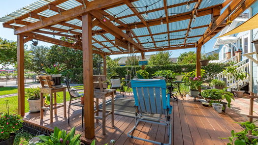 Galveston 2-story, 3-bed 4412 Avenue R 1/2-idx