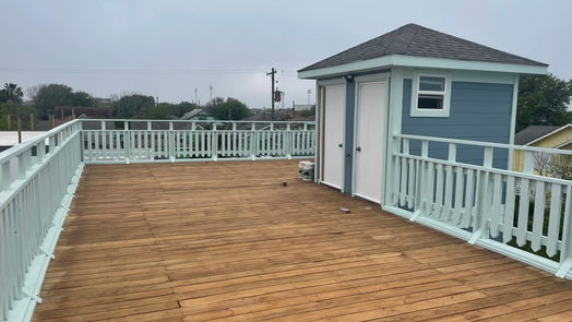 Galveston 2-story, 3-bed 4013 Ave N 1/2-idx