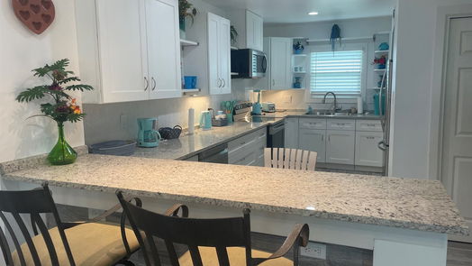 Galveston 2-story, 3-bed 4013 Ave N 1/2-idx