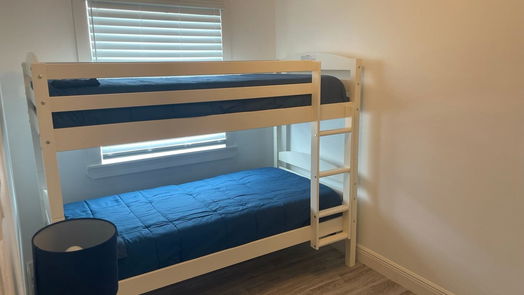Galveston 2-story, 3-bed 4013 Ave N 1/2-idx
