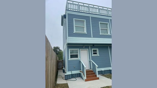 Galveston 2-story, 3-bed 4013 Ave N 1/2-idx