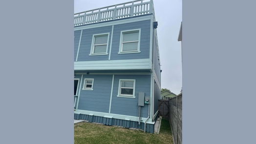 Galveston 2-story, 3-bed 4013 Ave N 1/2-idx