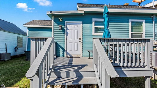 Galveston 1-story, 2-bed 1213 Avenue M 1/2-idx