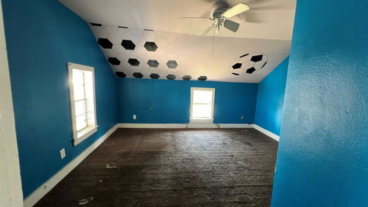 Galveston 2-story, 2-bed 3207 Avenue M-idx