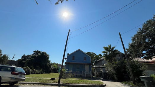 Galveston 2-story, 2-bed 3207 Avenue M-idx