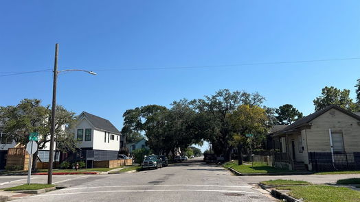 Galveston 2-story, 2-bed 3207 Avenue M-idx