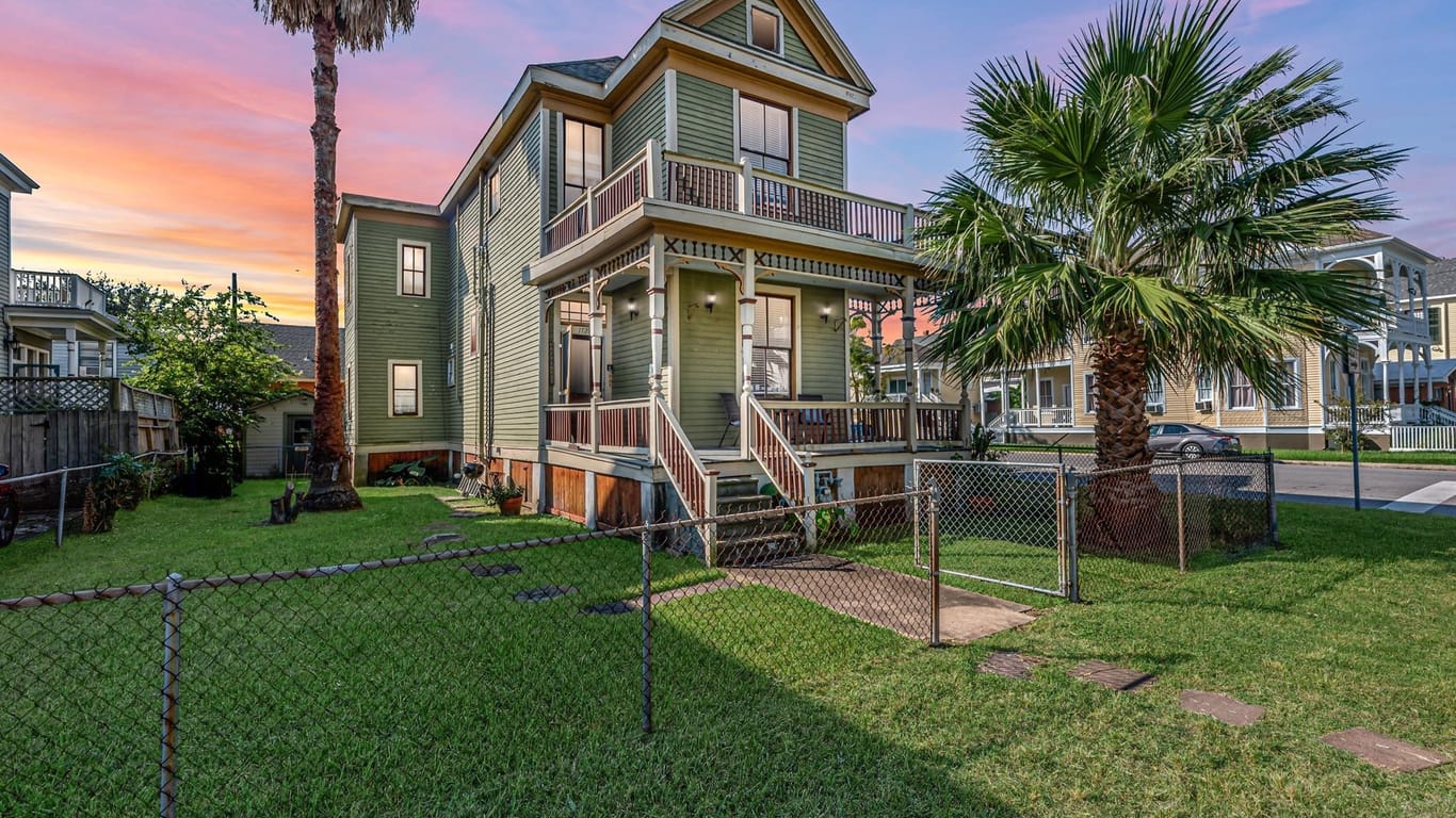 Galveston 2-story, 1-bed 1727 Church Street-idx