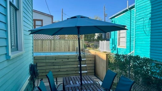 Galveston 2-story, 4-bed 1910 Avenue M 1/2-idx