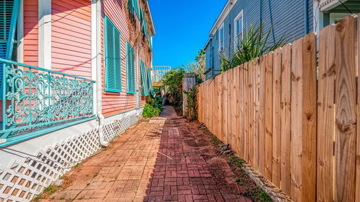 Galveston 2-story, 3-bed 2006 Rosenberg Street-idx