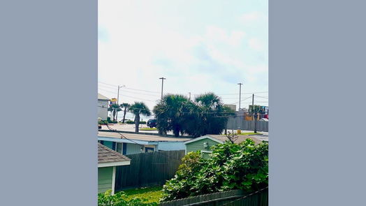 Galveston 1-story, 2-bed 3617 Avenue S 1/2-idx