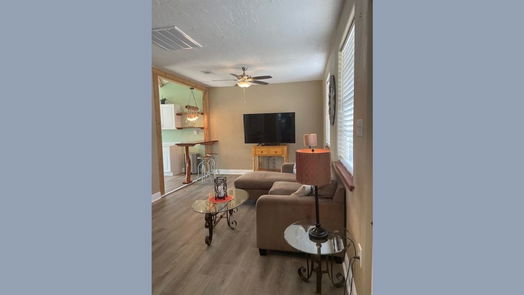 Galveston 1-story, 2-bed 3617 Avenue S 1/2-idx