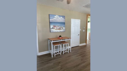 Galveston 1-story, 2-bed 3617 Avenue S 1/2-idx
