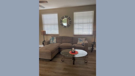 Galveston 1-story, 2-bed 3617 Avenue S 1/2-idx