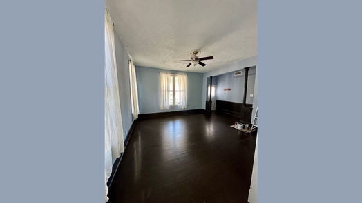 Galveston 2-story, null-bed 915 11th Street-idx