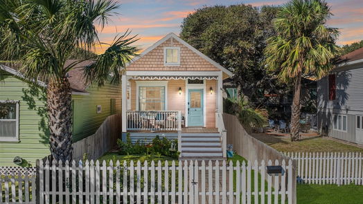 Galveston 1-story, 2-bed 1308 Avenue M 1/2-idx