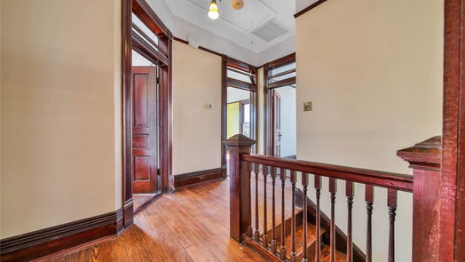 Galveston 3-story, 4-bed 1828 Avenue K-idx