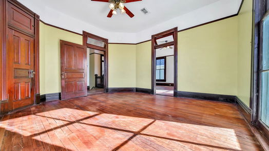 Galveston 3-story, 4-bed 1828 Avenue K-idx