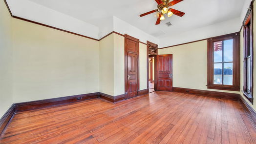 Galveston 3-story, 4-bed 1828 Avenue K-idx