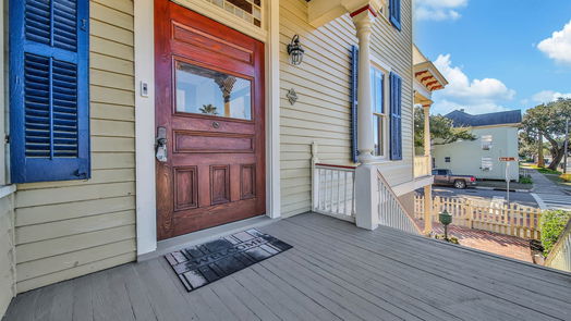 Galveston 3-story, 4-bed 1828 Avenue K-idx